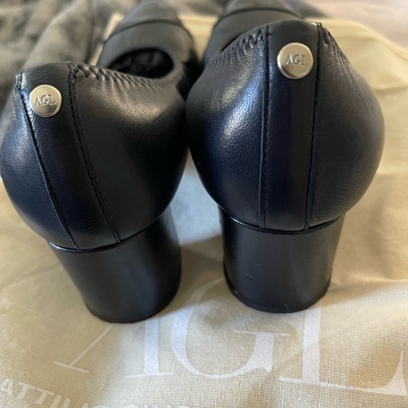 AGL Leather Cap Toe Pump - Picture 5 of 7